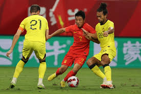 那不勒斯官方：马佐基右比目鱼肌有牵拉性损伤，已开始康复.